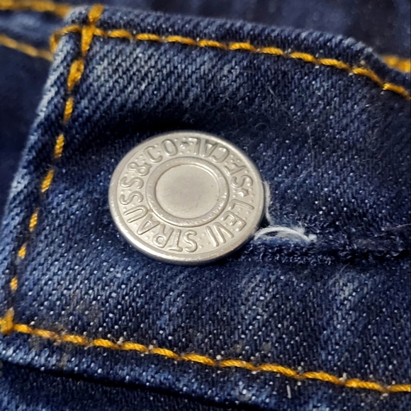 Levi's 511 Slim Fit Jeans W30/L32 – Dark Wash Denim - Picture 5 of 10